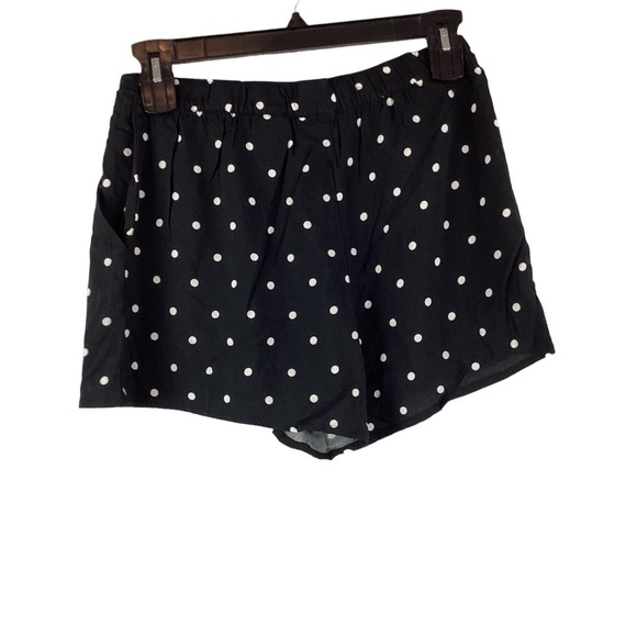 Divided by H&M Pull On Viscose Shorts Size 10 Black Polka Dot - Picture 2 of 4